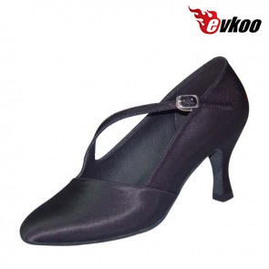 Modern dance shoes for ladies  newest desigh with middle heel 